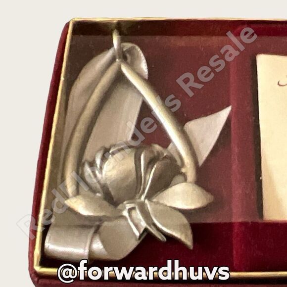 Bundle Sale 3 for $15 | Memorial Ornament to Celebrate a Loved One - Picture 4 of 8